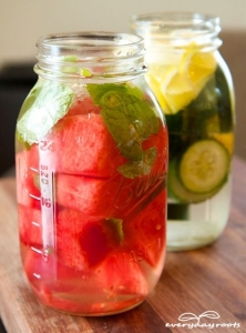 Detox Water pastèque, citron, menthe