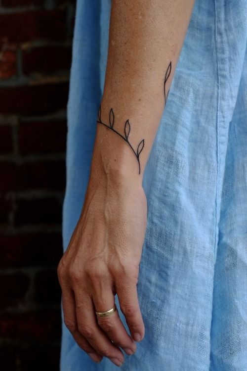 Bracelet feuilles tatouage