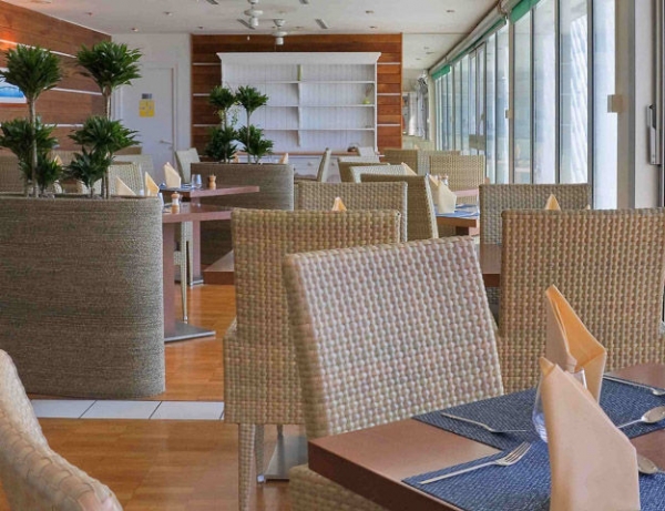 restaurant-56318e5252f87