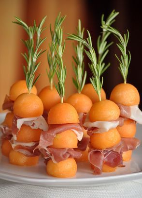 Brochette de melon et jambon